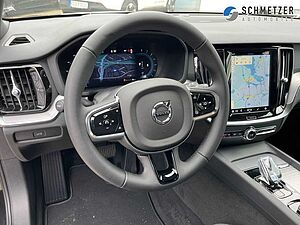 Volvo  +B4+Benzin+Plus+Dark+Keyless+HarmanK+Kamera++