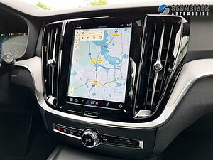 Volvo  +B4+Benzin+Plus+Dark+Keyless+HarmanK+Kamera++