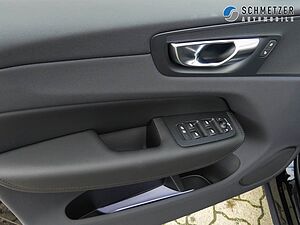 Volvo  +B4+Benzin+Core+LED+Leder+Kamera+Keyless+DAB