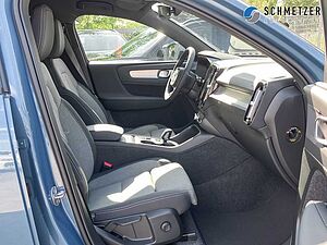 Volvo  +B3+Benzin+Core+360°Kamera+Keyless+DAB+LED++