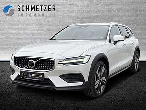 Volvo  CC+B4+AWD+GT+CC Plus+PDC+Lenkradhzg+Harman+++