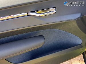 Volvo  +Single+Plus+SH+Pilot Ass+R-Kam+PDC v/h+LED+