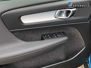 Volvo  +B3+Benzin+Core+360°Kamera+Keyless+DAB+LED++