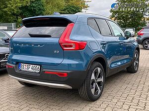 Volvo  +B3+Benzin+Core+360°Kamera+Keyless+DAB+LED++