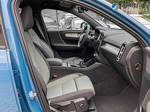 Volvo  +B3+Benzin+Core+360°Kamera+Keyless+DAB+LED++