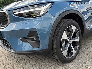 Volvo  +B3+Benzin+Core+360°Kamera+Keyless+DAB+LED++