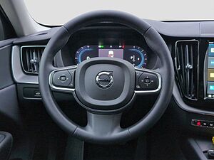 Volvo  +B4+AWD+GT+Essential+R-Kam+Sitzhgv/h+PDCv/h+