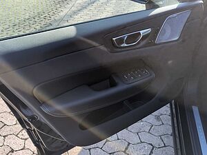 Volvo  +Black+Ed. +T8+AWD+Plus+Headup+Luftfw+BowersW