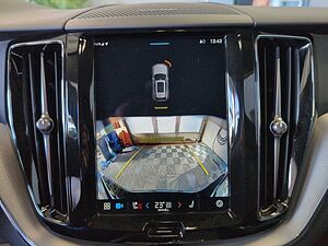 Volvo  +B4+GT+Plus Dark+CarPlay+SH V/H+LED+PDV V/H+