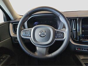 Volvo  +B5+AWD+GT+R-Kam+Sitzhzg. v+AHK+Lenkradhzg. ++