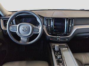 Volvo  +B5+AWD+GT+R-Kam+Sitzhzg. v+AHK+Lenkradhzg. ++