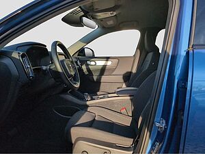 Volvo  +Recharge+R-Design+Expression+GT+PDC V/H+LED