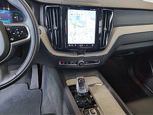 Volvo  +T8+AWD+GT+Recharge+Inscription+Panorama+LED
