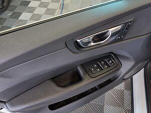 Volvo  +B5+AWD+Inscription+AHKsemi+abged. Scheiben++
