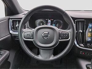 Volvo  +T6+TwinEngine+AWD+GT+360°Kam+AHK+PilotAss+++