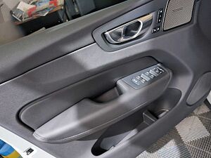 Volvo  +T8+AWD+Standheizg+Sitzheizg+abged. Scheiben+
