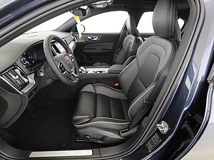 Volvo  +B5+Mild-Hybrid+AWD+PDCv/h+Sitzhzgv/h+360°Kam