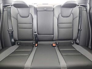 Volvo  +B5+Mild-Hybrid+AWD+PDCv/h+Sitzhzgv/h+360°Kam