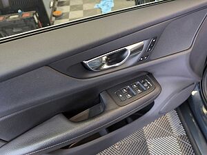 Volvo  +T8+AWD+GT+TwinEngine+Panorama+LED+PilotASS++