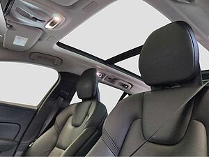 Volvo  +T8+AWD+GT+TwinEngine+Panorama+LED+PilotASS++