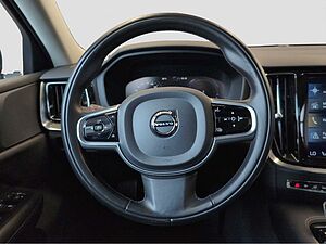 Volvo  +T8+AWD+GT+TwinEngine+Panorama+LED+PilotASS++