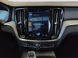 Volvo  +T8+AWD+GT+TwinEngine+Panorama+LED+PilotASS++