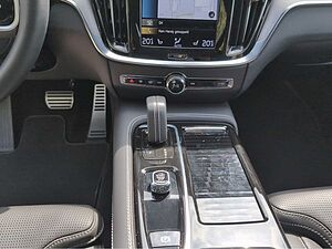 Volvo  +T6+Recharge+AWD+GT+PilotAss+AHKsemi+Standhzg