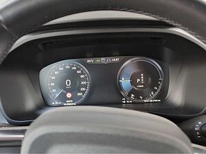 Volvo  +T5+Voll-LED+R-Kam+PDCv/h+AHKsemi+Lenkradhzg