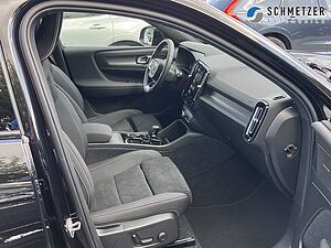 Volvo  +B4+Benzin+Plus+Dark+360°Kamera+Panoramadach
