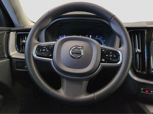 Volvo  +B4+GT+Mild-Hybrid+Diesel+Plus Dark+Keyless+