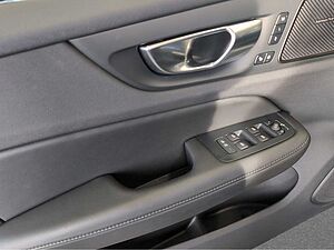 Volvo  +B4+Diesel+Standhzg+AHKsemi+360°Kam+Lenkradhg