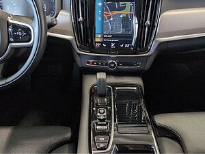 Volvo  +T6+AWDTwinEngine+AHKsemi+Stand, -Lenkradhzg++