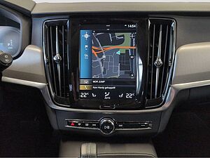 Volvo  +T6+AWDTwinEngine+AHKsemi+Stand, -Lenkradhzg++