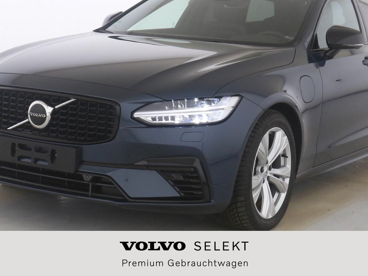 Volvo  Recharge R-Design T8 AWD Plug-in