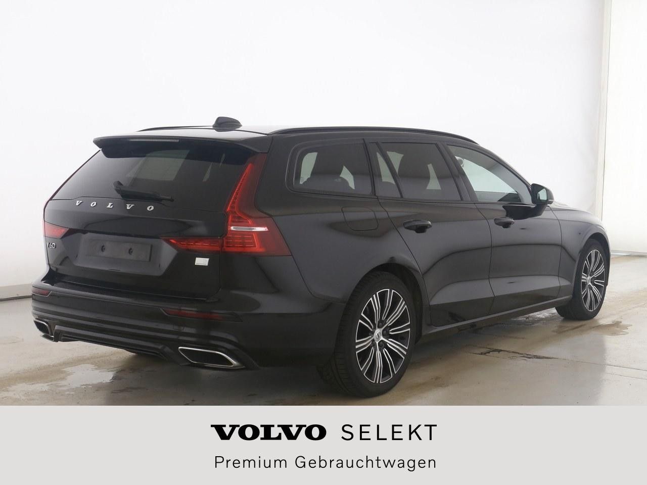 Volvo  Recharge R-Design T6 AWD Plug-in Hybrid