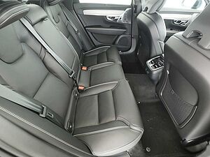 Volvo  B5 AWD Mild-Hybrid Diesel  Ultimate Dark