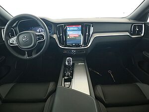 Volvo  B5 AWD Mild-Hybrid Benzin Dark Ultimate