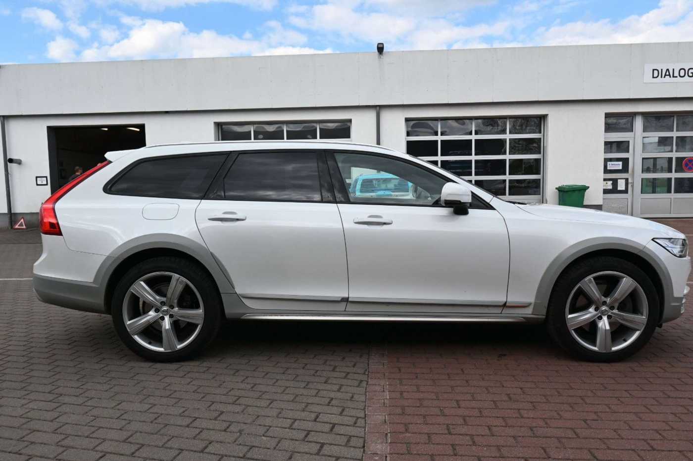 Volvo  V90 CC D5 AWD Ocean Race*PANO*360*RFK*AHK