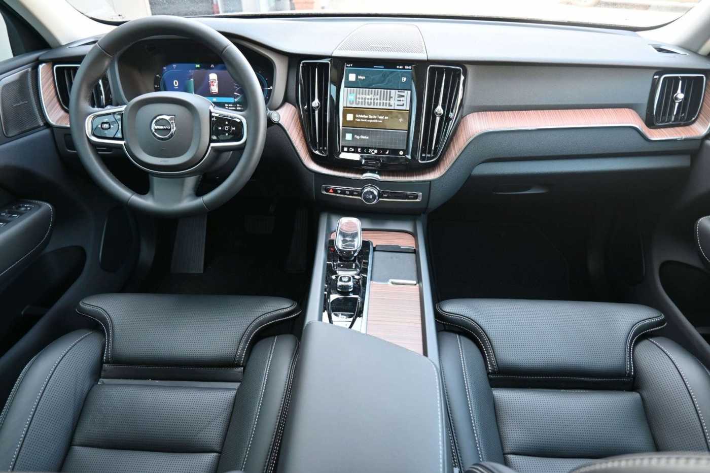 Volvo  T6 AWD RC Plus Bright*PANO*360*Luft*H&K*ACC