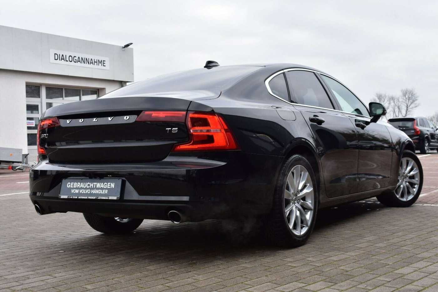 Volvo  S 90 T5 Lim*Mom*LED*Navi*STHZ*Miete*MIETKAUF