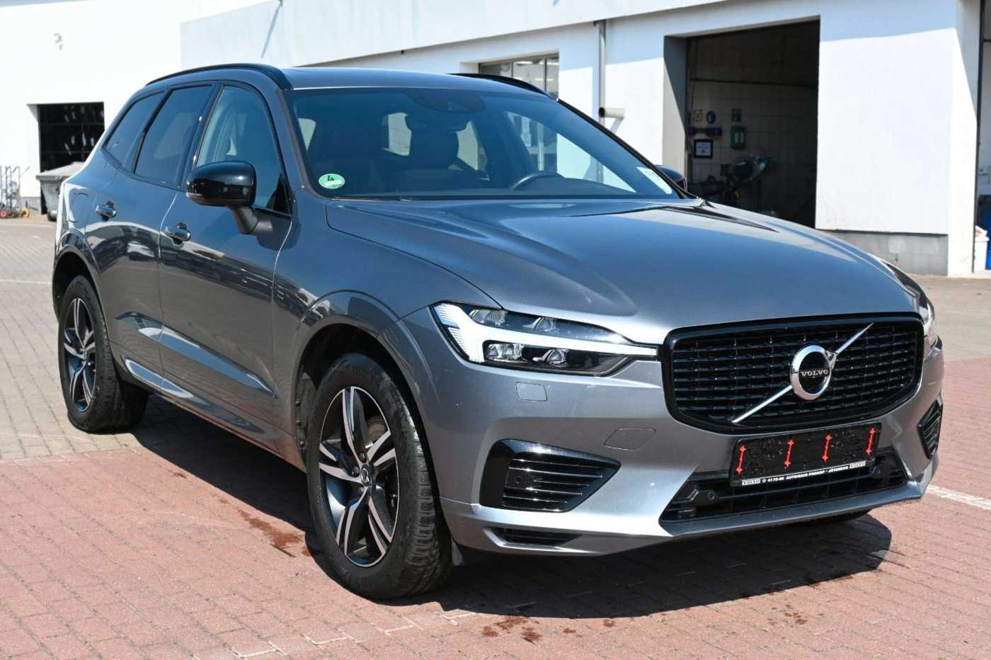 Volvo  T6 AWD Recharge R Design*LUFT*ACC*PANO*NAV*