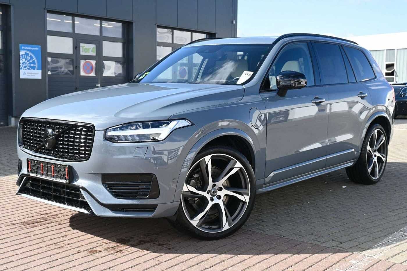 Volvo  R Design Recharge PHEV*360*LUFT*PANO*AHK*