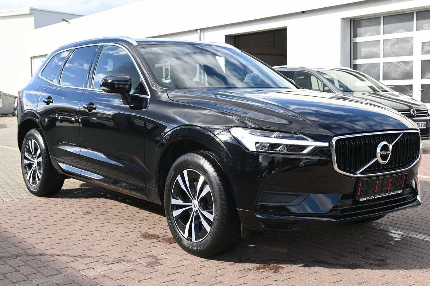 Volvo  Momentum Pro FWD *NAV*TEMPO*LED*RFK*