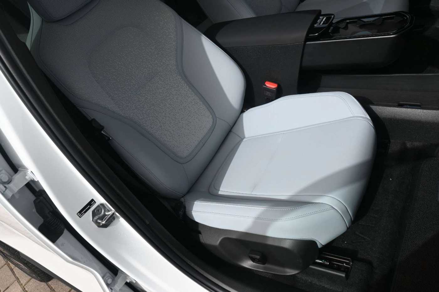 Volvo  Single Motor Extended Range Ultra