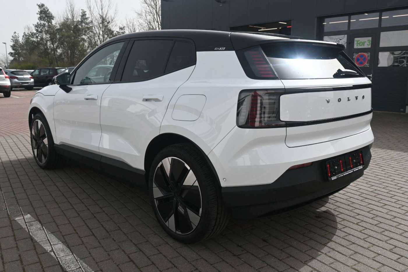 Volvo  Single Motor Extended Range Ultra