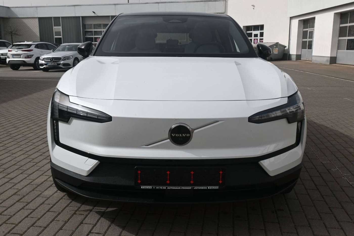 Volvo  Single Motor Extended Range Ultra