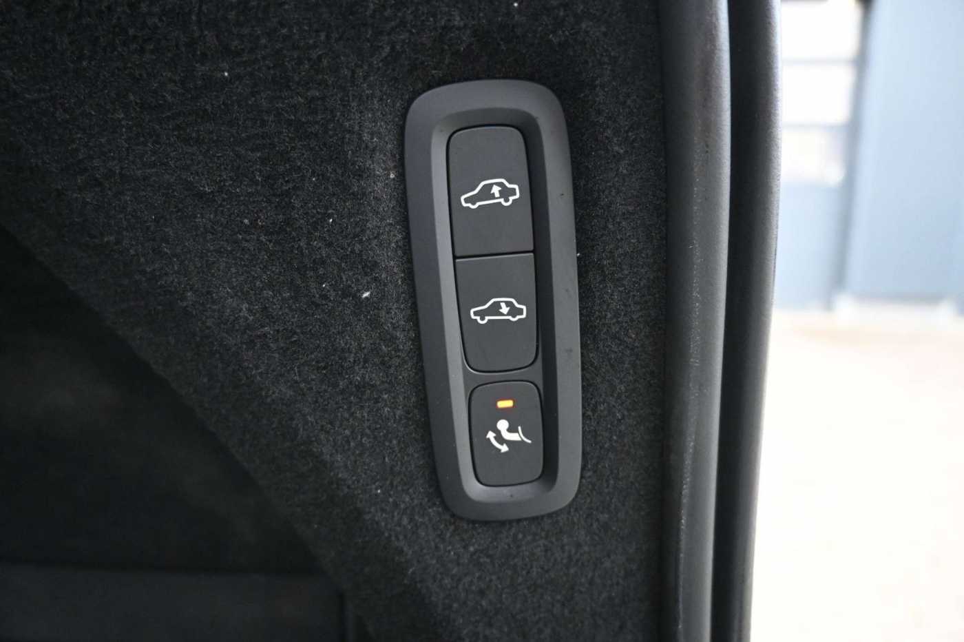 Volvo  T8RCBright*PANO*LUFT*360°*AHK* KEIN MIETWAG