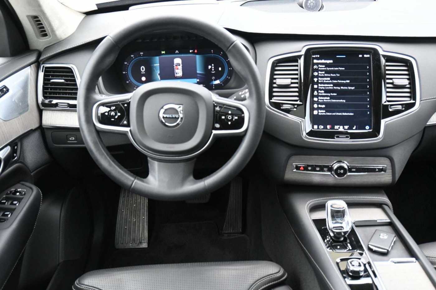 Volvo  Ultimate Bright AWD*MASS*LUFT*B&W*360°*22'*