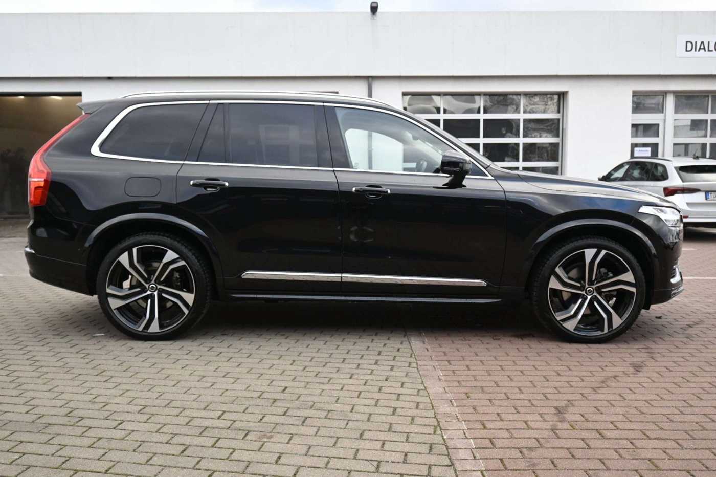 Volvo  Ultimate Bright AWD*MASS*LUFT*B&W*360°*AHK*