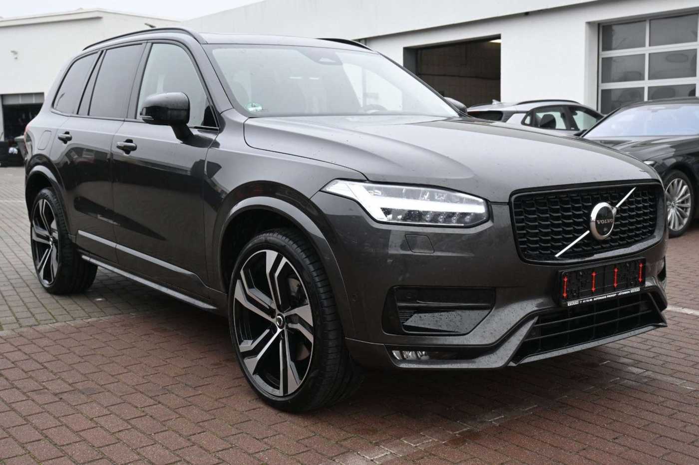 Volvo  XC90 Ultimate Dark AWD